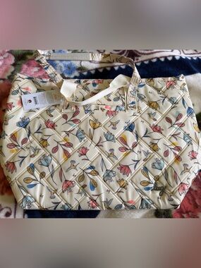 lug Ferry Tote NWT rare Hummingbird Print
